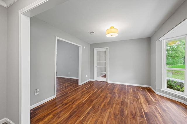 25802 Maplewood Drive, Spring, TX 77386