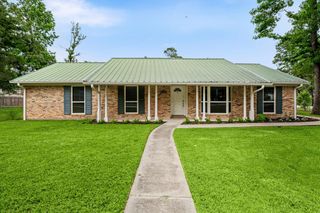 25802 Maplewood Drive, Spring, TX 77386