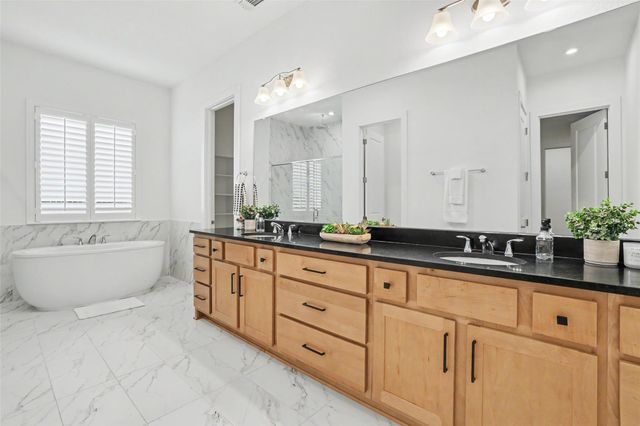 316 Valletta WAY, Liberty Hill, TX 78642