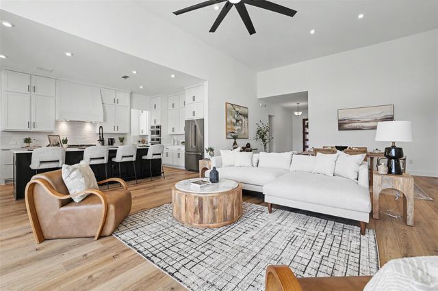 316 Valletta WAY, Liberty Hill, TX 78642