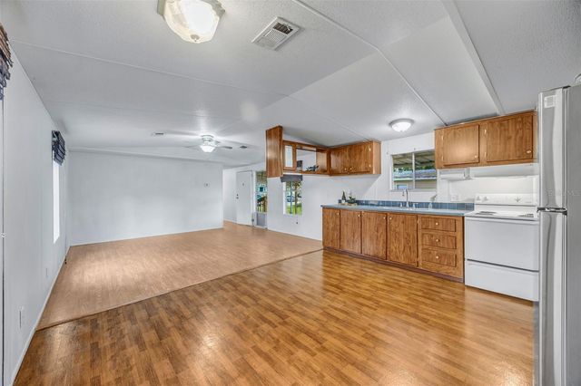 312 MCCOLSKEY AVENUE, Brandon, FL 33510