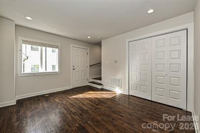 215 S Gardner Avenue 2, Charlotte, NC 28208