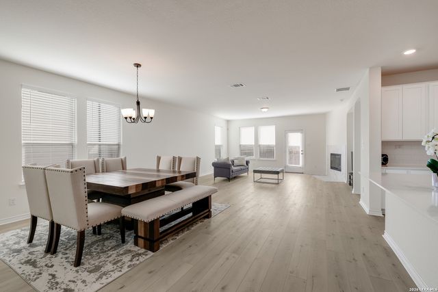 348 Cordova Terrace, Seguin, TX 78155