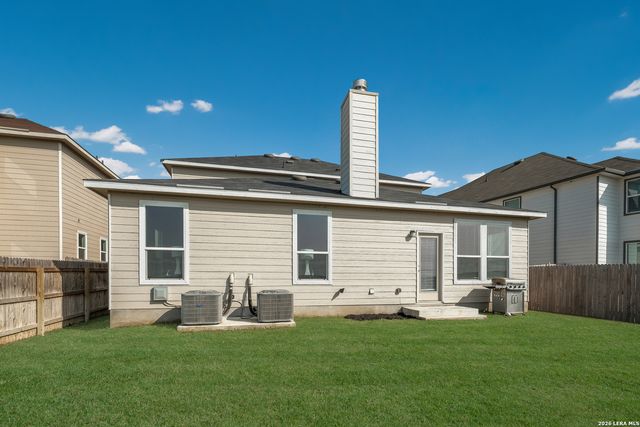 348 Cordova Terrace, Seguin, TX 78155