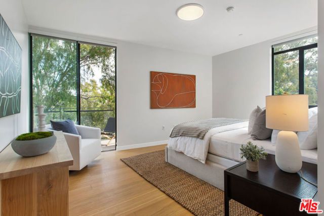 11600 Dunstan Way 202, Los Angeles, CA 90049