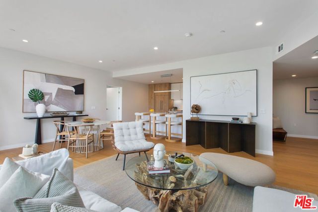 11600 Dunstan Way 202, Los Angeles, CA 90049