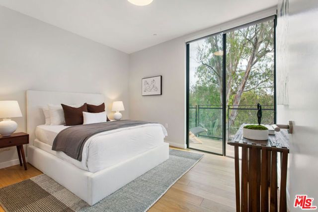 11600 Dunstan Way 202, Los Angeles, CA 90049
