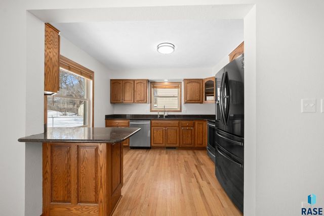 3009 S Greenwood Ave Avenue, Sioux Falls, SD 57106