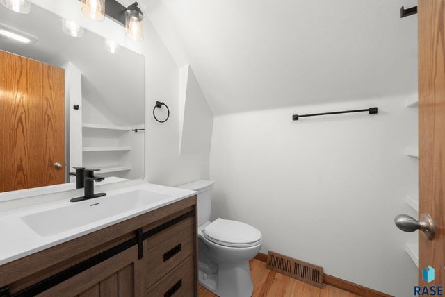 3009 S Greenwood Ave Avenue, Sioux Falls, SD 57106