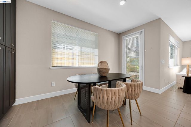 464 E Yarrow Pl, Mountain House, CA 95391