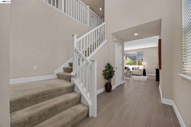 464 E Yarrow Pl, Mountain House, CA 95391