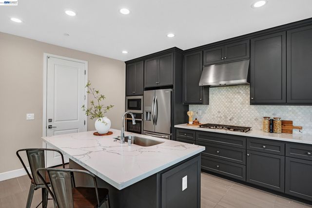 464 E Yarrow Pl, Mountain House, CA 95391