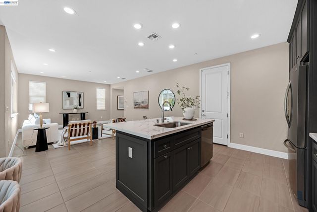 464 E Yarrow Pl, Mountain House, CA 95391