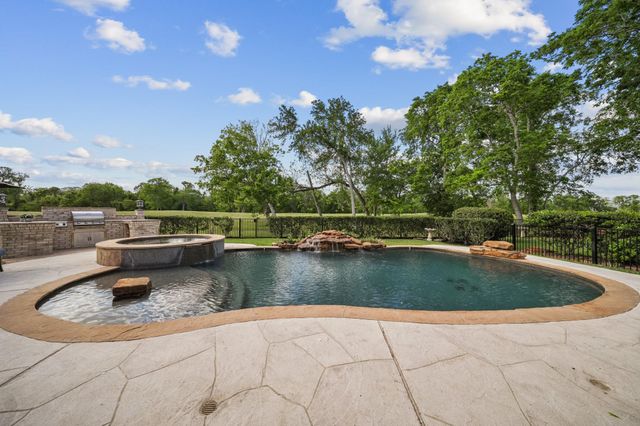 2811 Waters Lake Lane, Missouri City, TX 77459