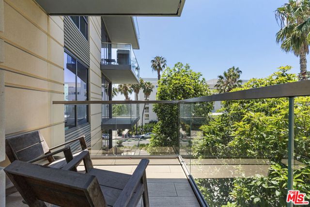 1755 Ocean Avenue 410, Santa Monica, CA 90401