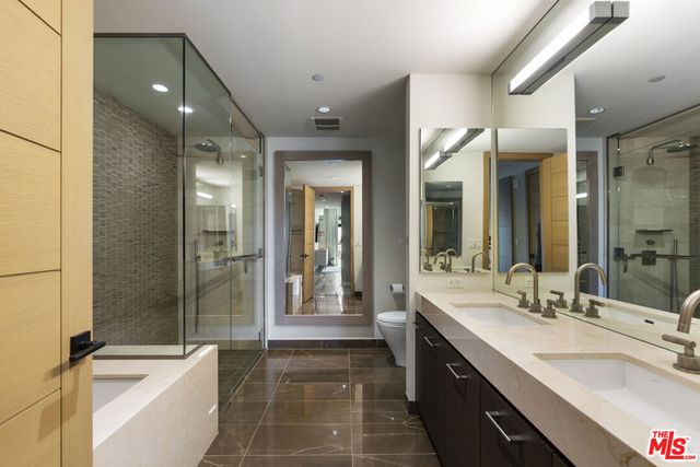 1755 Ocean Avenue 410, Santa Monica, CA 90401
