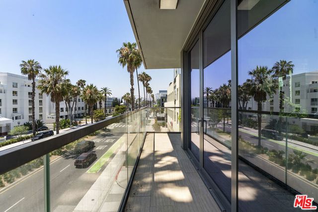1755 Ocean Avenue 410, Santa Monica, CA 90401
