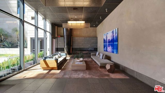 1755 Ocean Avenue 410, Santa Monica, CA 90401