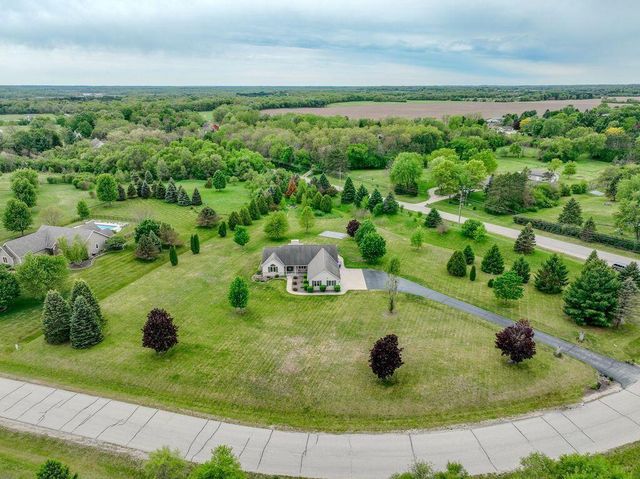 S93W34945 Jericho DRIVE, Eagle, WI 53119