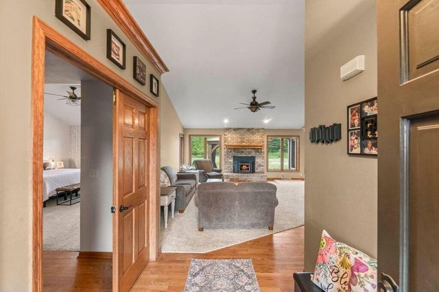 S93W34945 Jericho DRIVE, Eagle, WI 53119