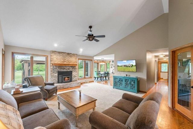 S93W34945 Jericho DRIVE, Eagle, WI 53119