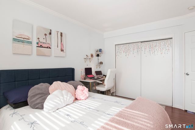 7 4th Street APT 3H, Stamford, CT 06905