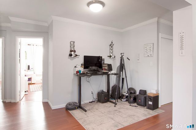 7 4th Street APT 3H, Stamford, CT 06905