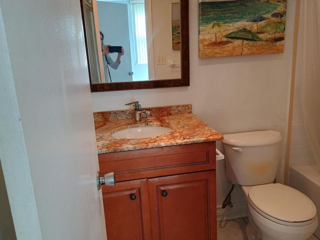 1810 New Palm Way 215, Boynton Beach, FL 33435