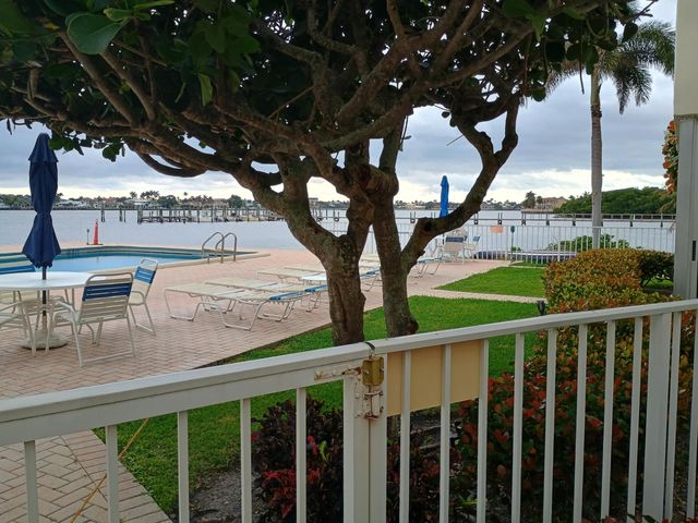 1810 New Palm Way 215, Boynton Beach, FL 33435