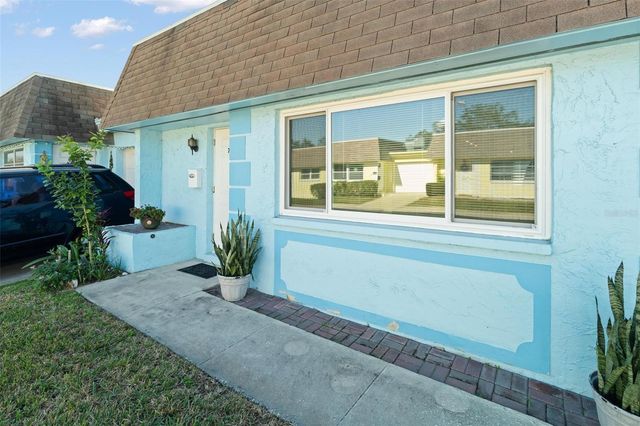 7050 VERSAILLES N, Pinellas Park, FL 33781