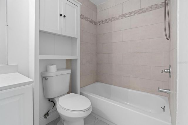 7050 VERSAILLES N, Pinellas Park, FL 33781