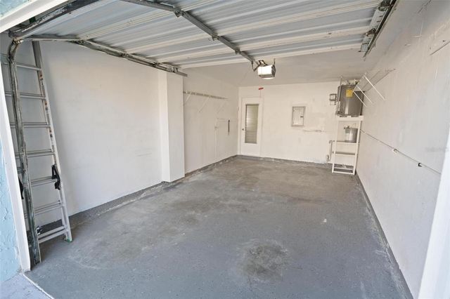 7050 VERSAILLES N, Pinellas Park, FL 33781