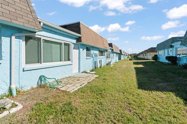 7050 VERSAILLES N, Pinellas Park, FL 33781