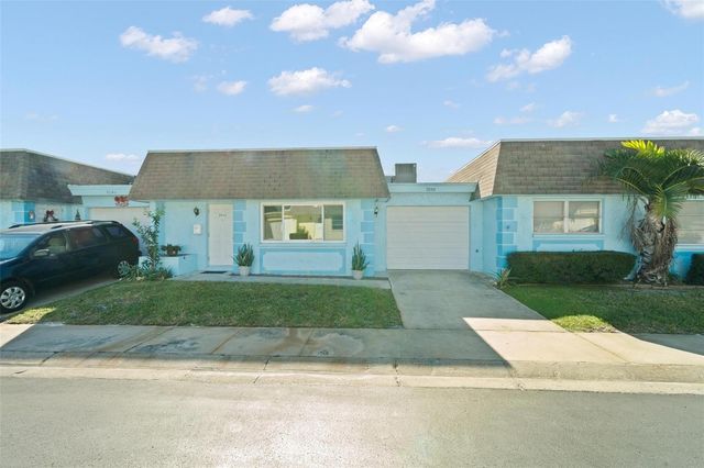 7050 VERSAILLES N, Pinellas Park, FL 33781