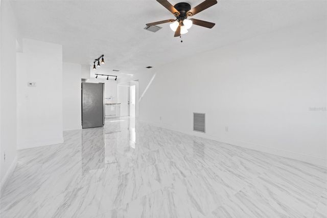 7050 VERSAILLES N, Pinellas Park, FL 33781