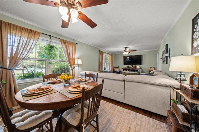 20 Oakdale Drive, Cartersville, GA 30120