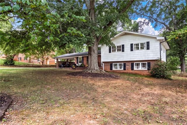 20 Oakdale Drive, Cartersville, GA 30120
