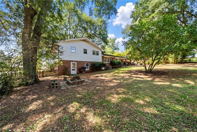20 Oakdale Drive, Cartersville, GA 30120