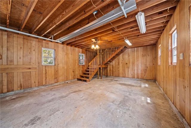 20 Oakdale Drive, Cartersville, GA 30120
