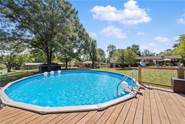 20 Oakdale Drive, Cartersville, GA 30120