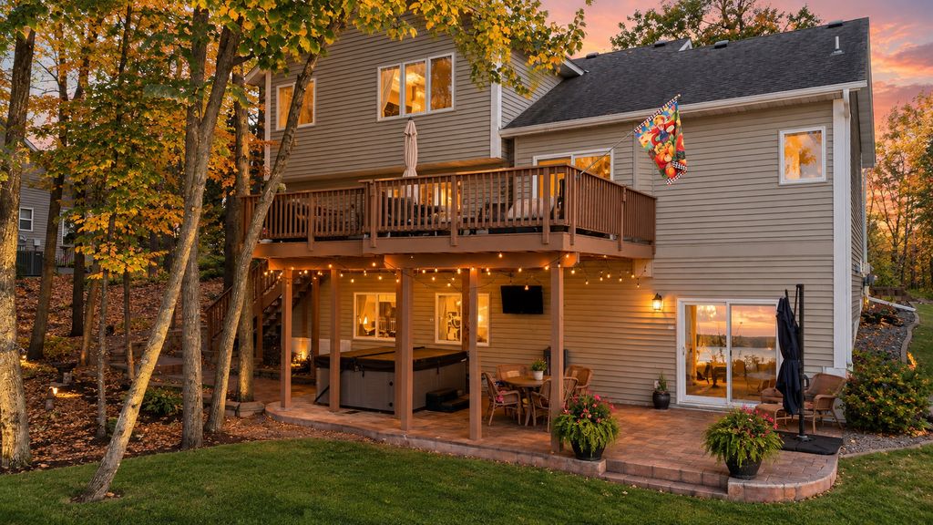 11160 Lake Point Drive, Chisago City, MN 55013 — photo 2
