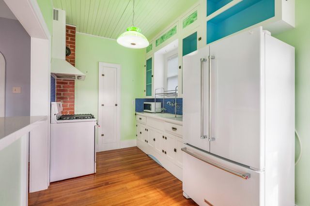 4823 Fannin Drive, Galveston, TX 77551