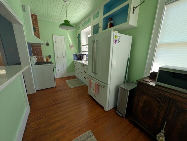 4823 Fannin Drive, Galveston, TX 77551