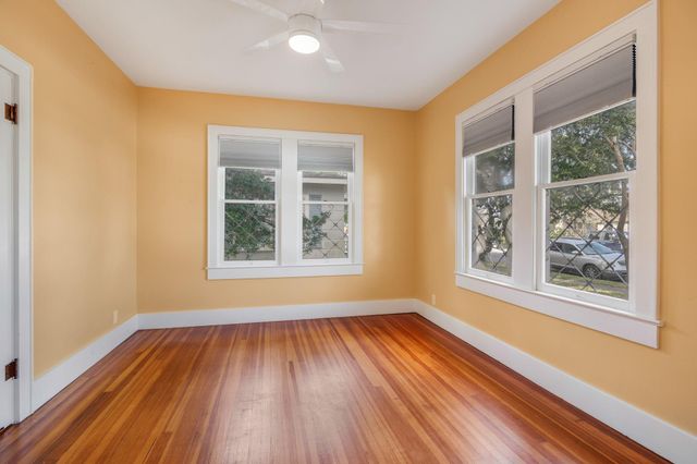 4823 Fannin Drive, Galveston, TX 77551