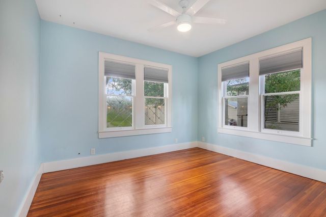 4823 Fannin Drive, Galveston, TX 77551
