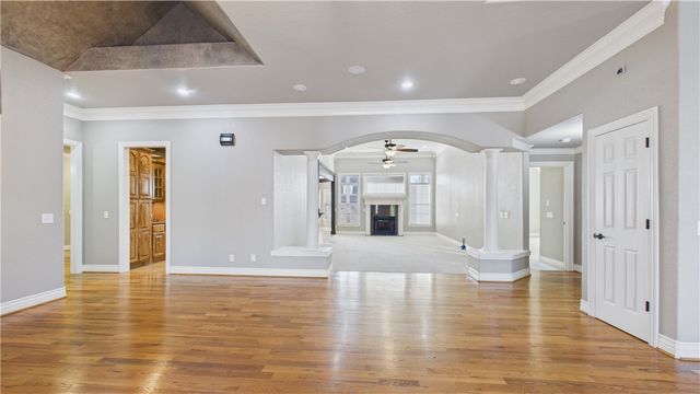 5205 S Bent Tree Drive, Rogers, AR 72745