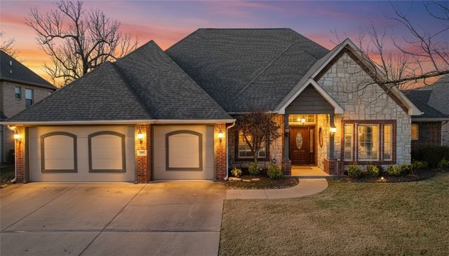 5205 S Bent Tree Drive, Rogers, AR 72745