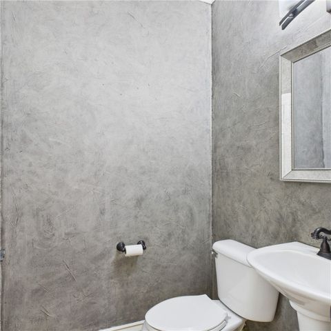 5205 S Bent Tree Drive, Rogers, AR 72745