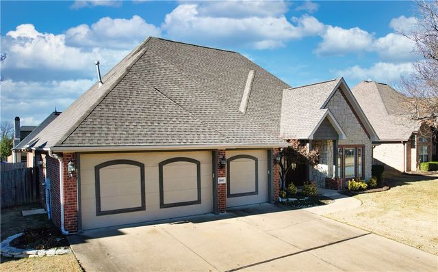 5205 S Bent Tree Drive, Rogers, AR 72745