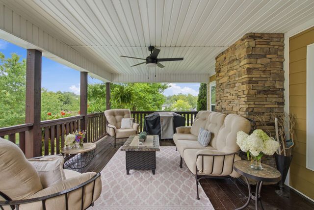 152 Arbor Grove Circle, Georgetown, KY 40324